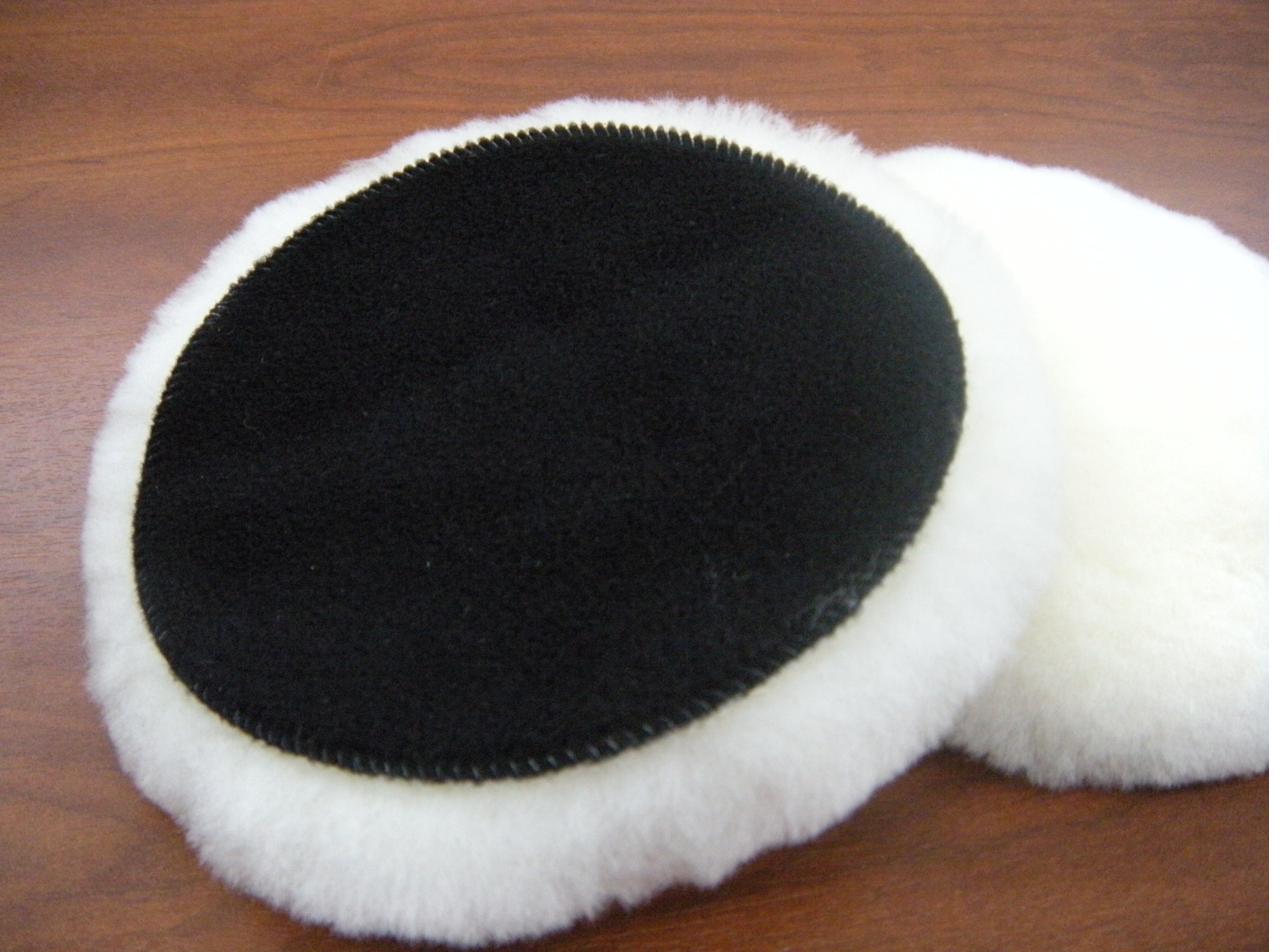 Velcro-backed lambskin polishing pad